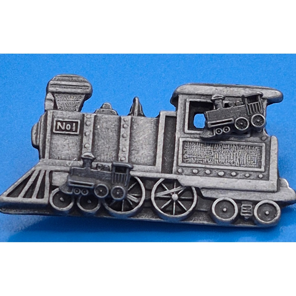 Vintage Train Brooch Earring Set Silver Tone Locomotive Steam Engine No 1
